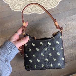 NWOT Dooney and Bourke bitsy bag